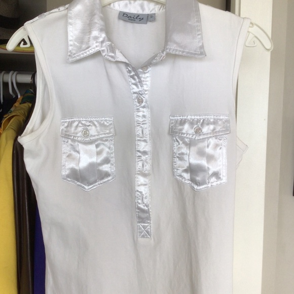 2 pieces!  Daily sleeveless golf/pickleball top (sm) & Jamie Sadock Skort (4) - Picture 2 of 4